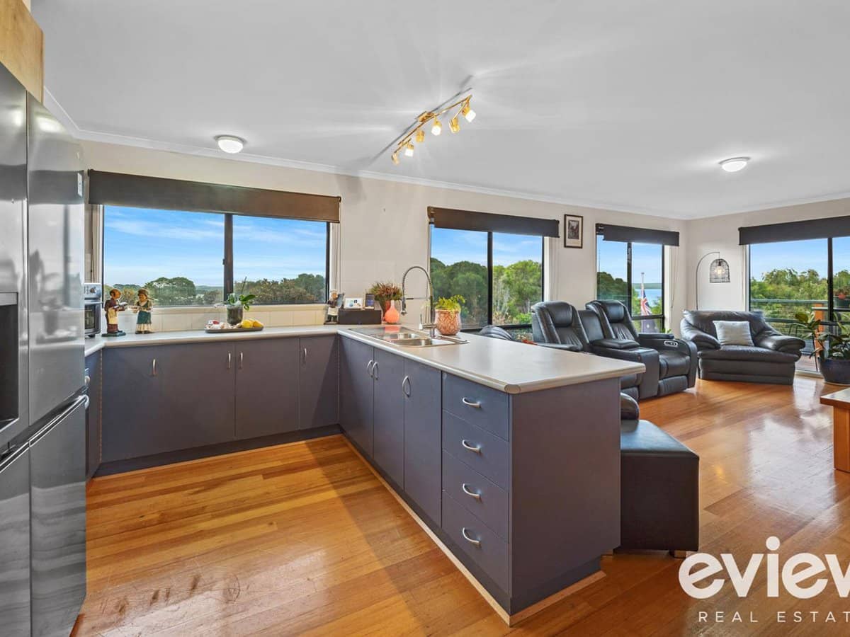 5 Wetherall Drive, CORINELLA - Thumbnail 7