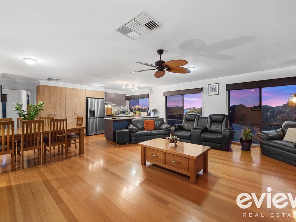 5 Wetherall Drive, CORINELLA - Thumbnail 8