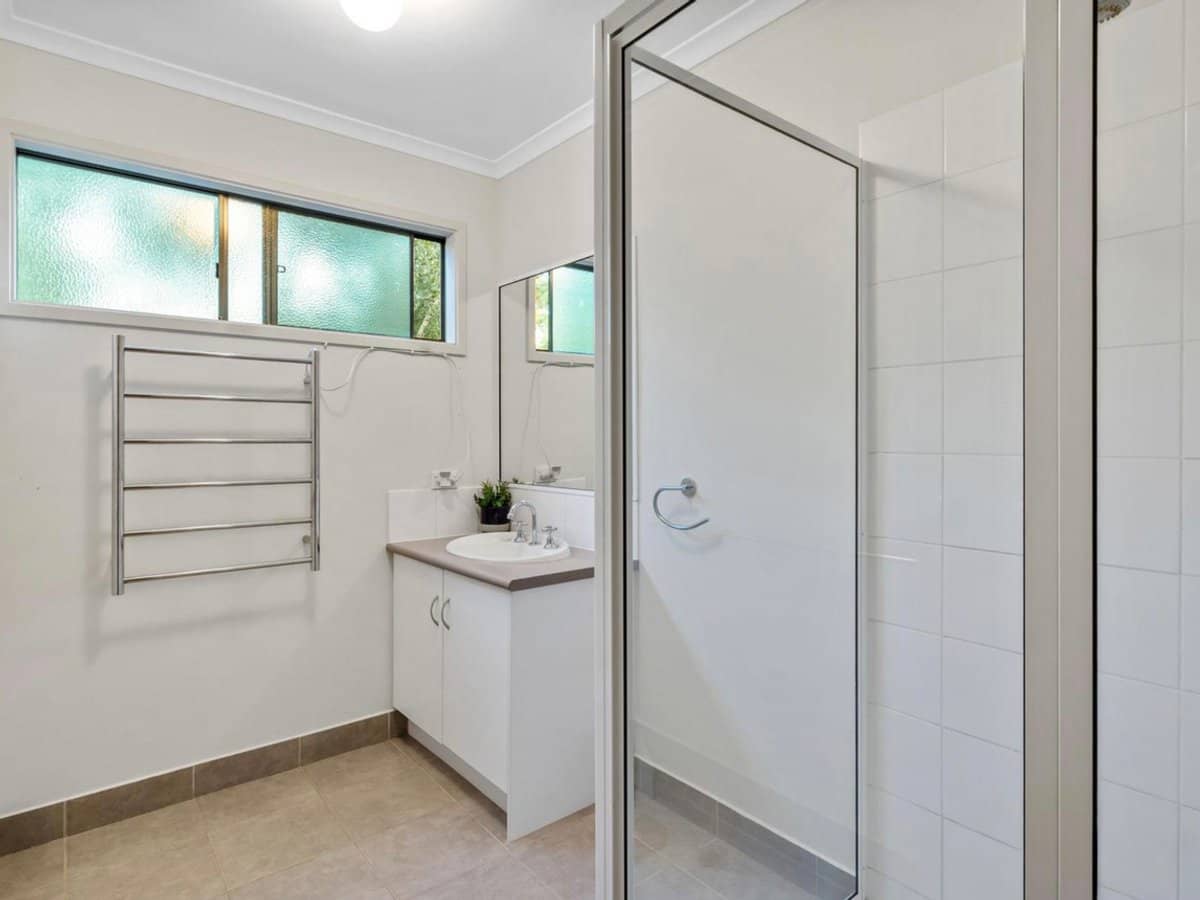 5 Wetherall Drive, CORINELLA - Thumbnail 13