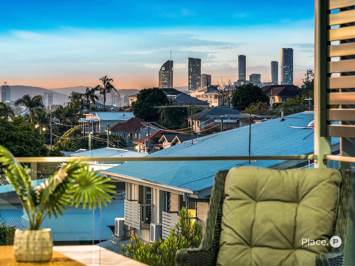 47 Brinawa Street, Camp Hill - Thumbnail 2