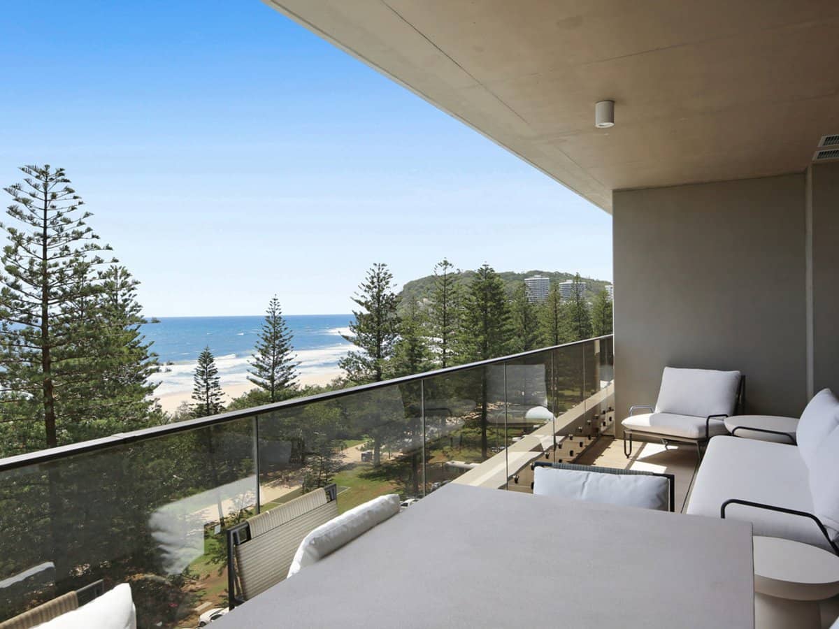 58 The Esplanade, Burleigh Heads - Thumbnail 1