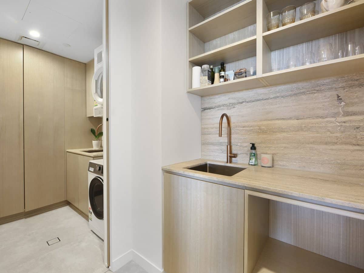 58 The Esplanade, Burleigh Heads - Thumbnail 6