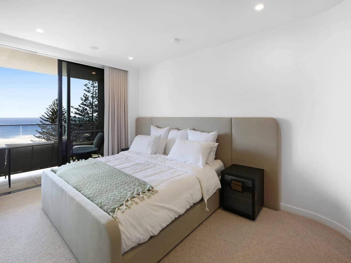 58 The Esplanade, Burleigh Heads - Thumbnail 13