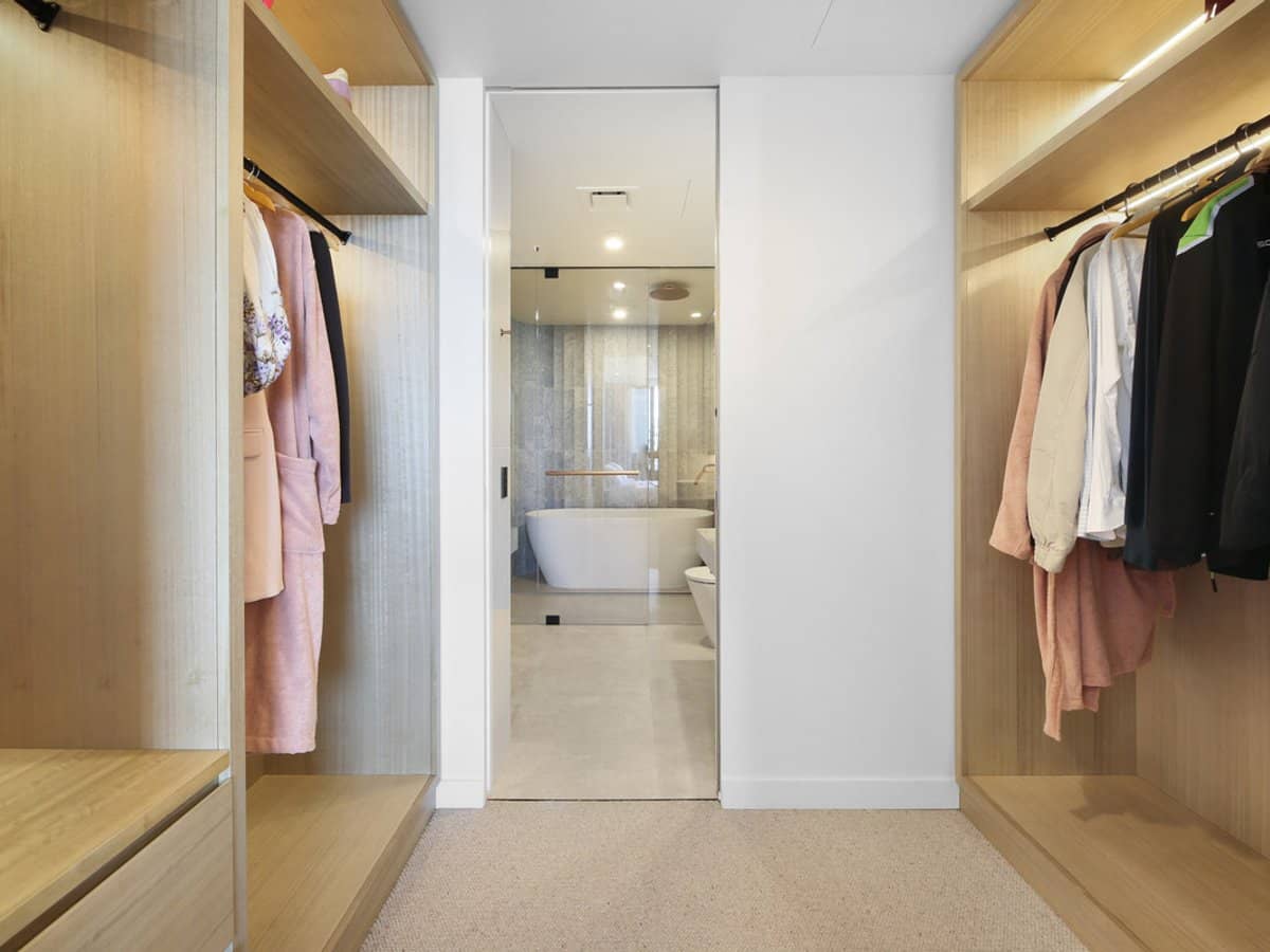 58 The Esplanade, Burleigh Heads - Thumbnail 15