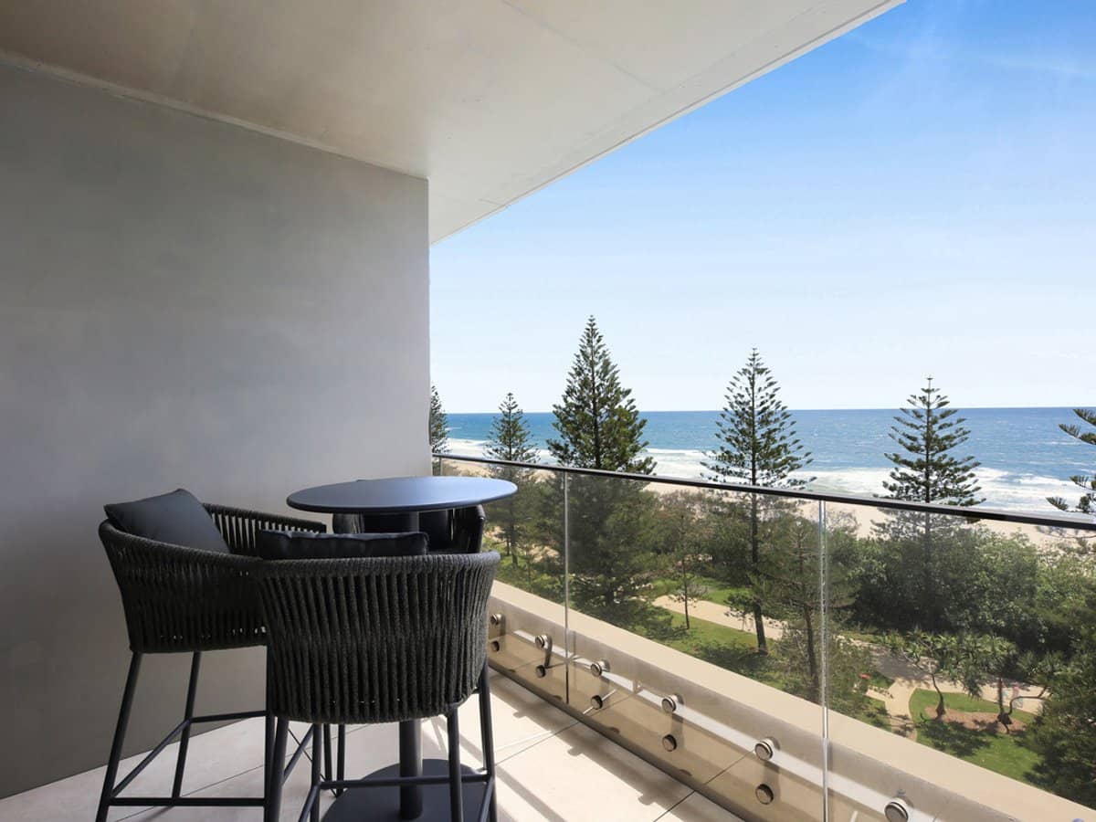 58 The Esplanade, Burleigh Heads - Thumbnail 25