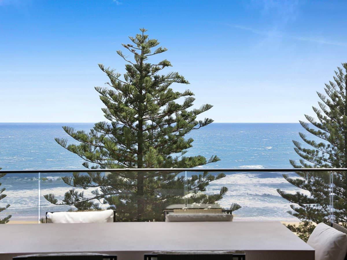 58 The Esplanade, Burleigh Heads - Thumbnail 27
