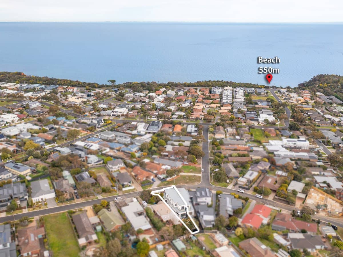 11A Fulton Avenue, MORNINGTON - Thumbnail 35