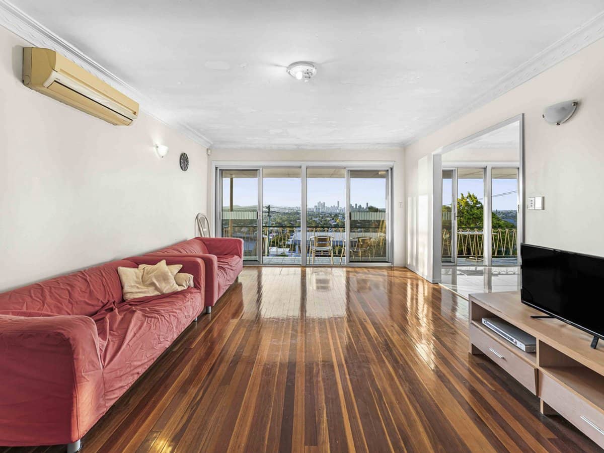 53 Kneale Street, Holland Park West - Thumbnail 9