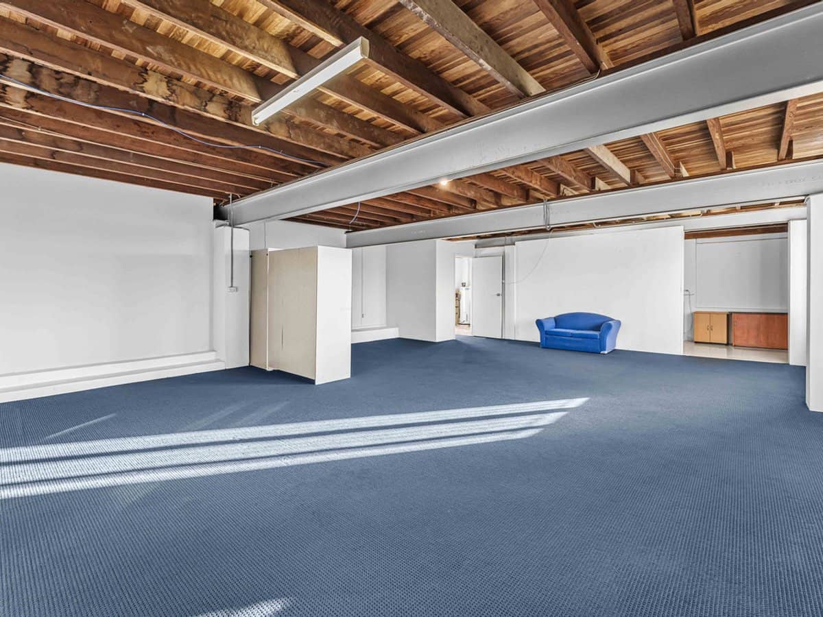 53 Kneale Street, Holland Park West - Thumbnail 15