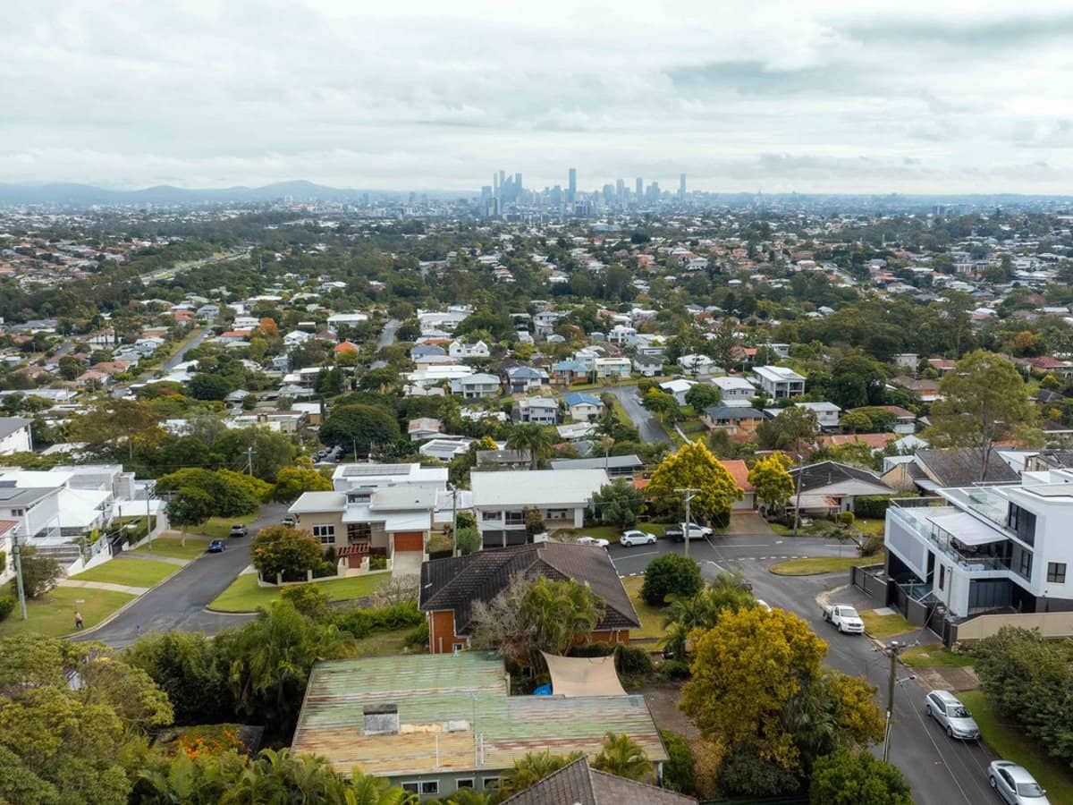 53 Kneale Street, Holland Park West - Thumbnail 19