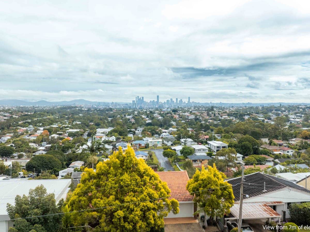 53 Kneale Street, Holland Park West - Thumbnail 21