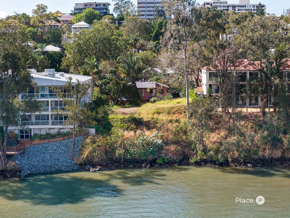 11 Dudley Street, Highgate Hill - Thumbnail 4