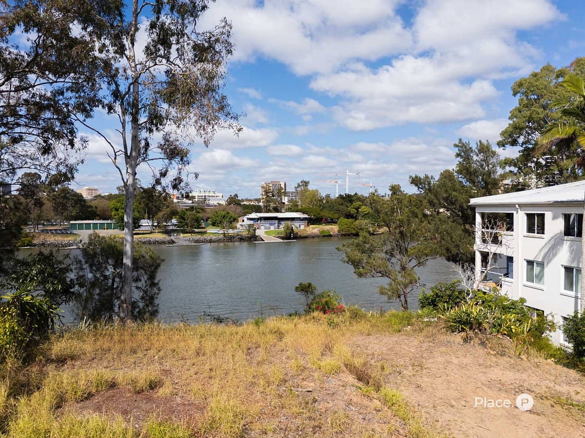 11 Dudley Street, Highgate Hill - Thumbnail 5