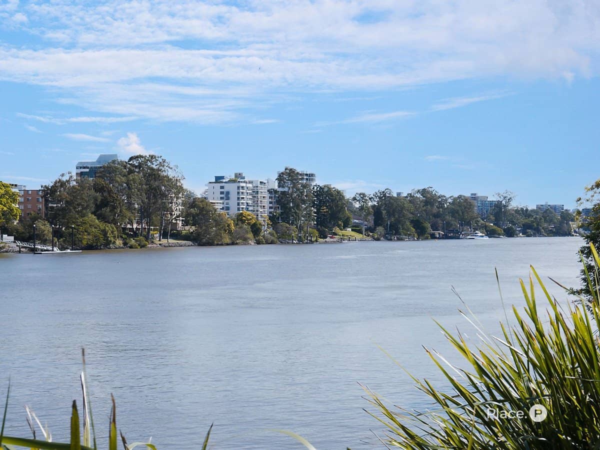 11 Dudley Street, Highgate Hill - Thumbnail 6