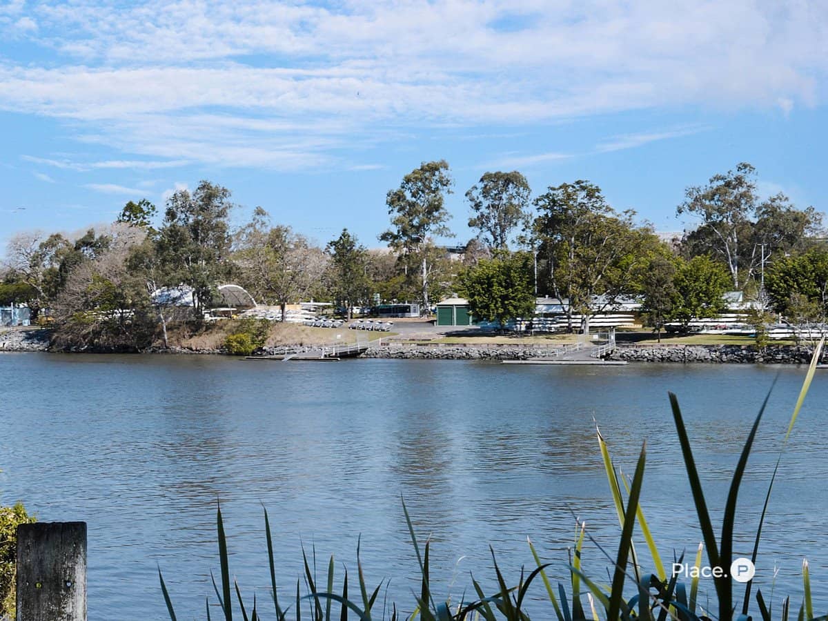 11 Dudley Street, Highgate Hill - Thumbnail 7