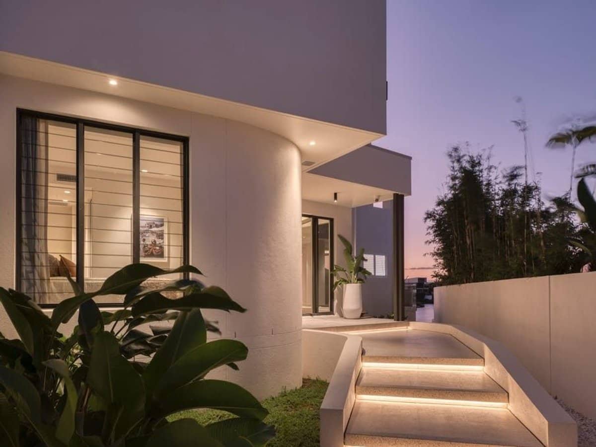 15 Cresta Court, Broadbeach Waters - Thumbnail 4