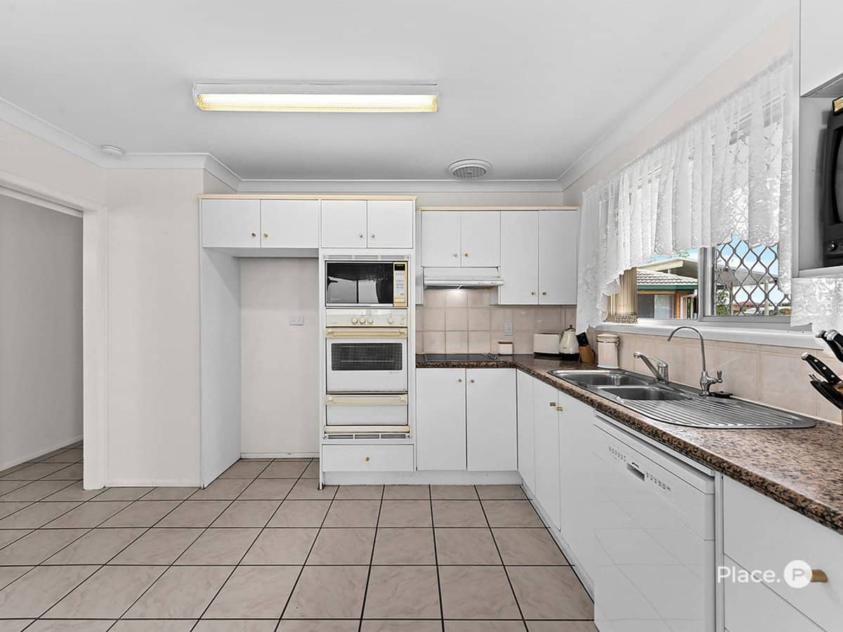 38 Ara Street, Camp Hill - Thumbnail 6