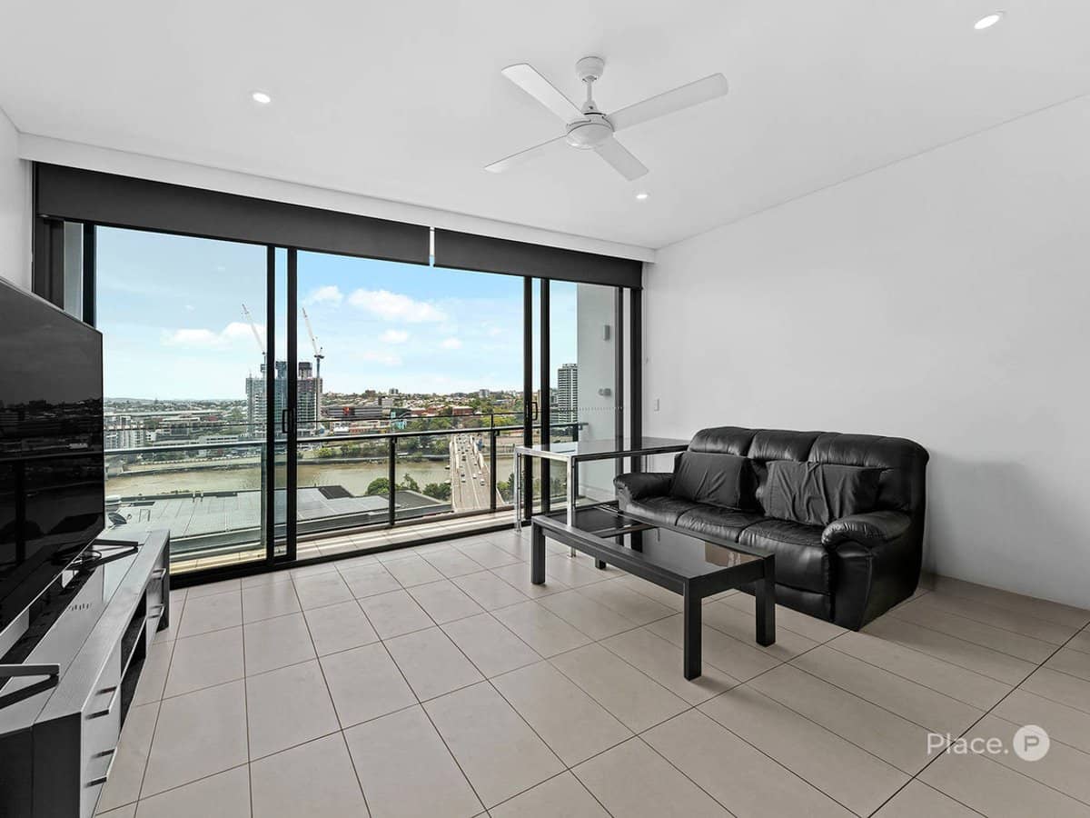 19 Hope Street, South Brisbane - Thumbnail 2