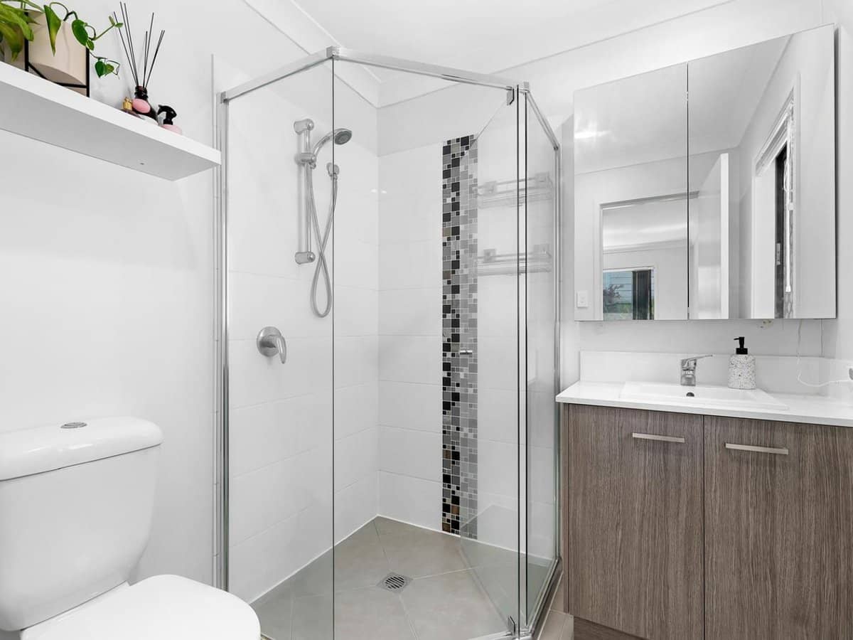 15 Allington Circuit, MAUDSLAND - Thumbnail 9