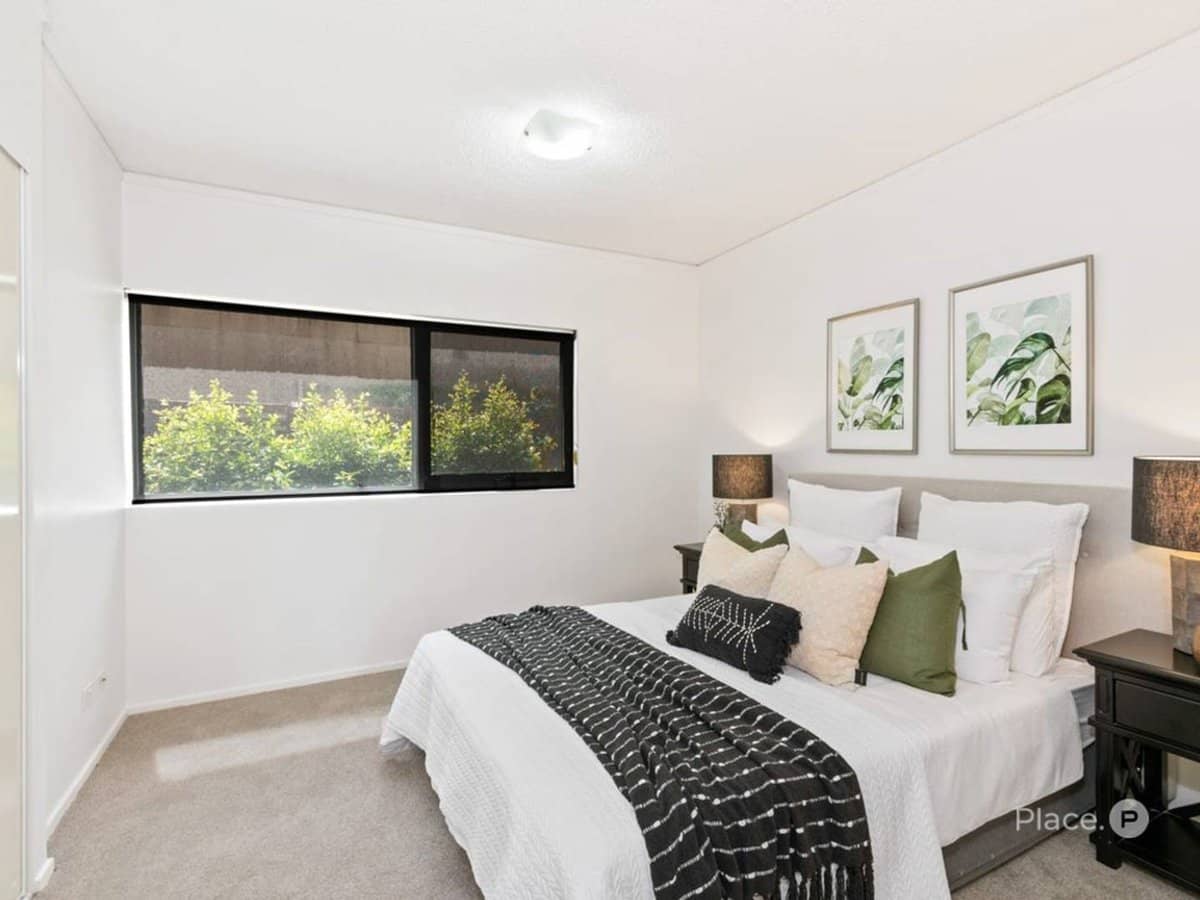 18 Addison Avenue, Bulimba - Thumbnail 9