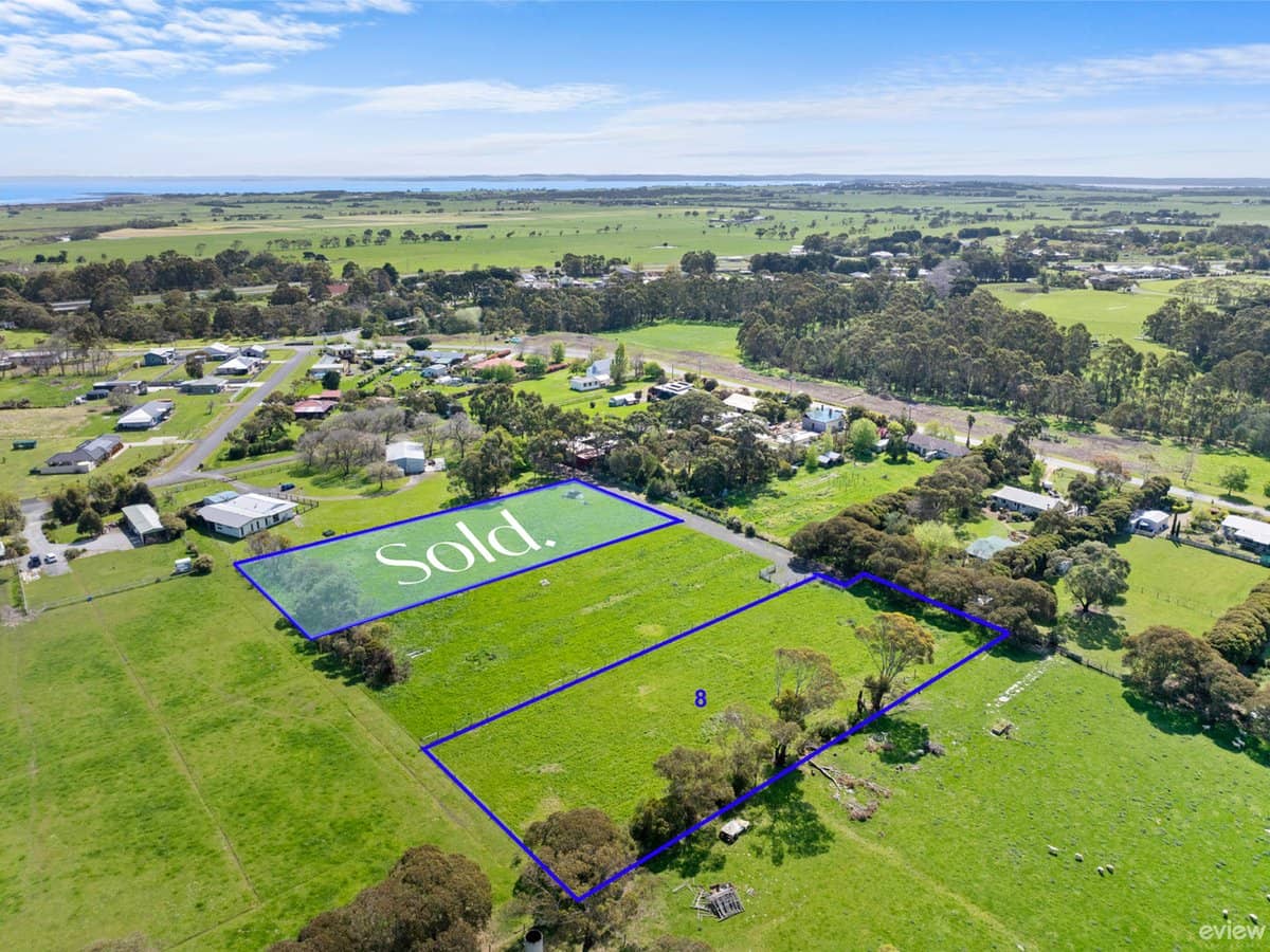 8 Lynlee Place, BASS - Thumbnail 3