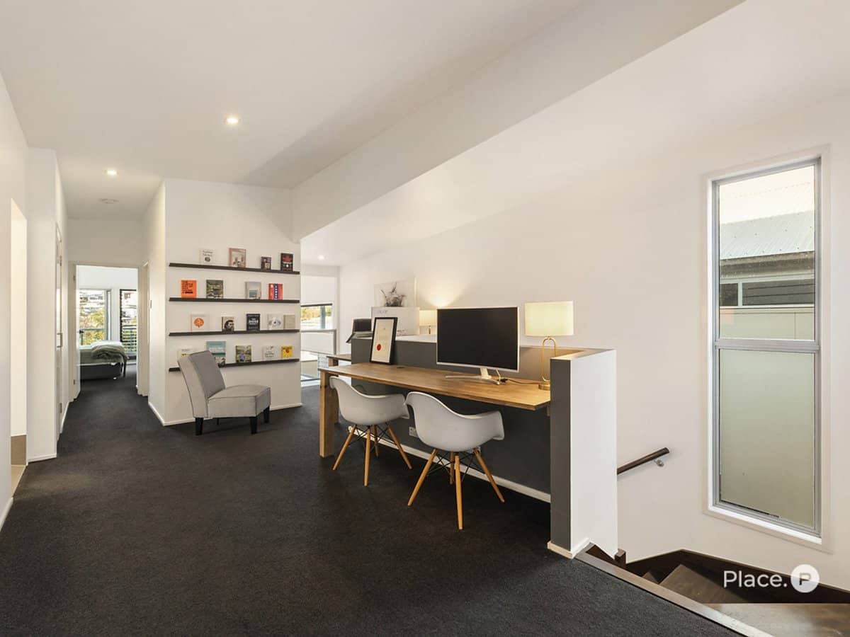 129 Macrossan Avenue, Norman Park - Thumbnail 11