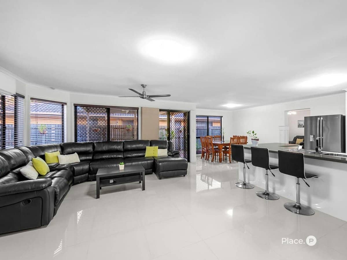 76 Coventry Circuit, Carindale - Thumbnail 5