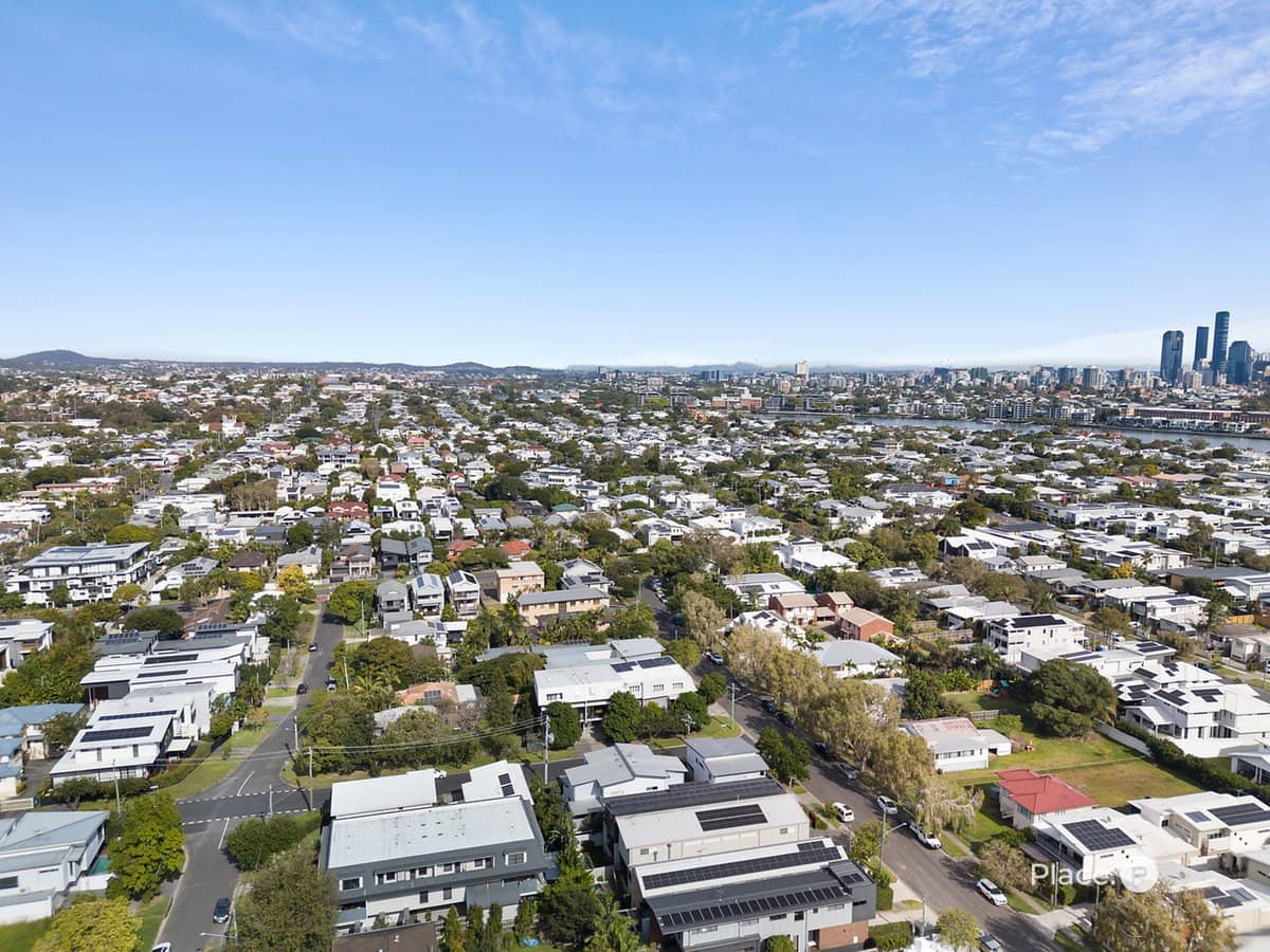 75 Jamieson Street, Bulimba - Thumbnail 21