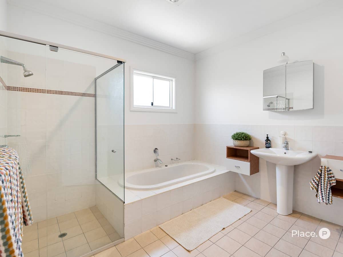 136 Barton Road, Hawthorne - Thumbnail 19