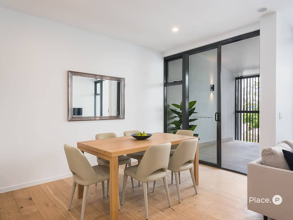 39 Banya Street, Bulimba - Thumbnail 3