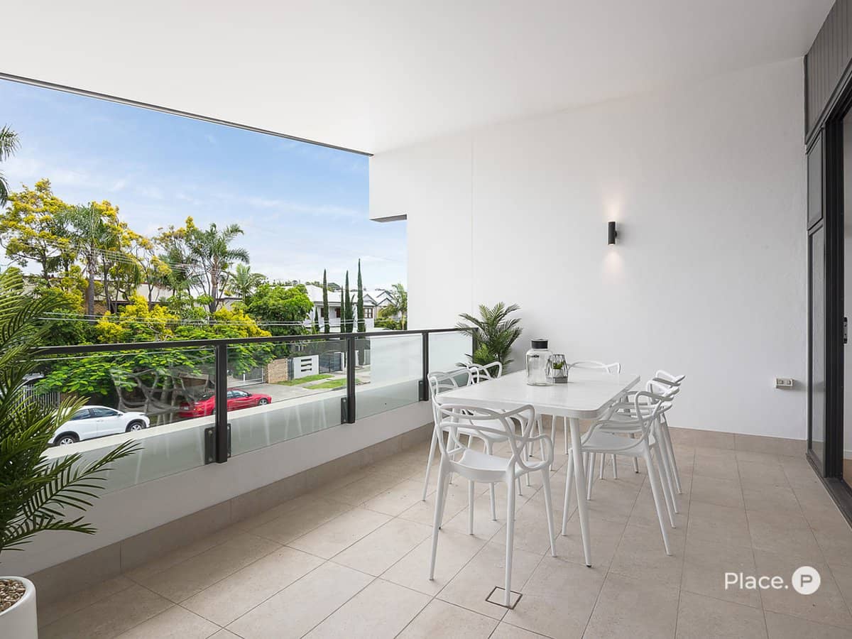 39 Banya Street, Bulimba - Thumbnail 4