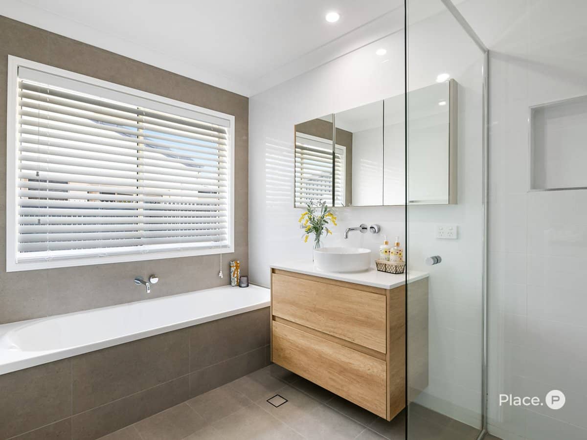 8 Hampshire Close, Carindale - Thumbnail 19