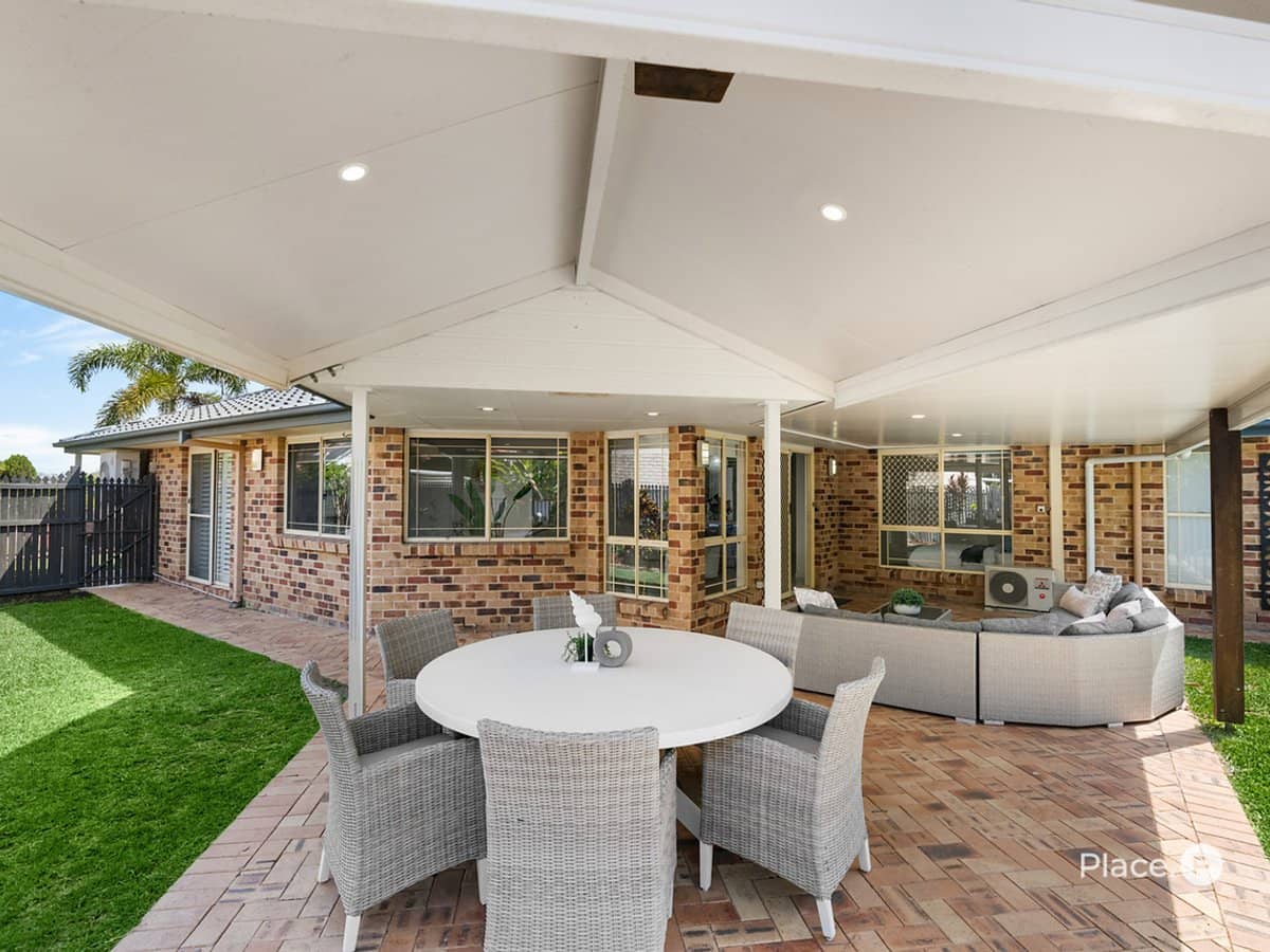 8 Hampshire Close, Carindale - Thumbnail 21