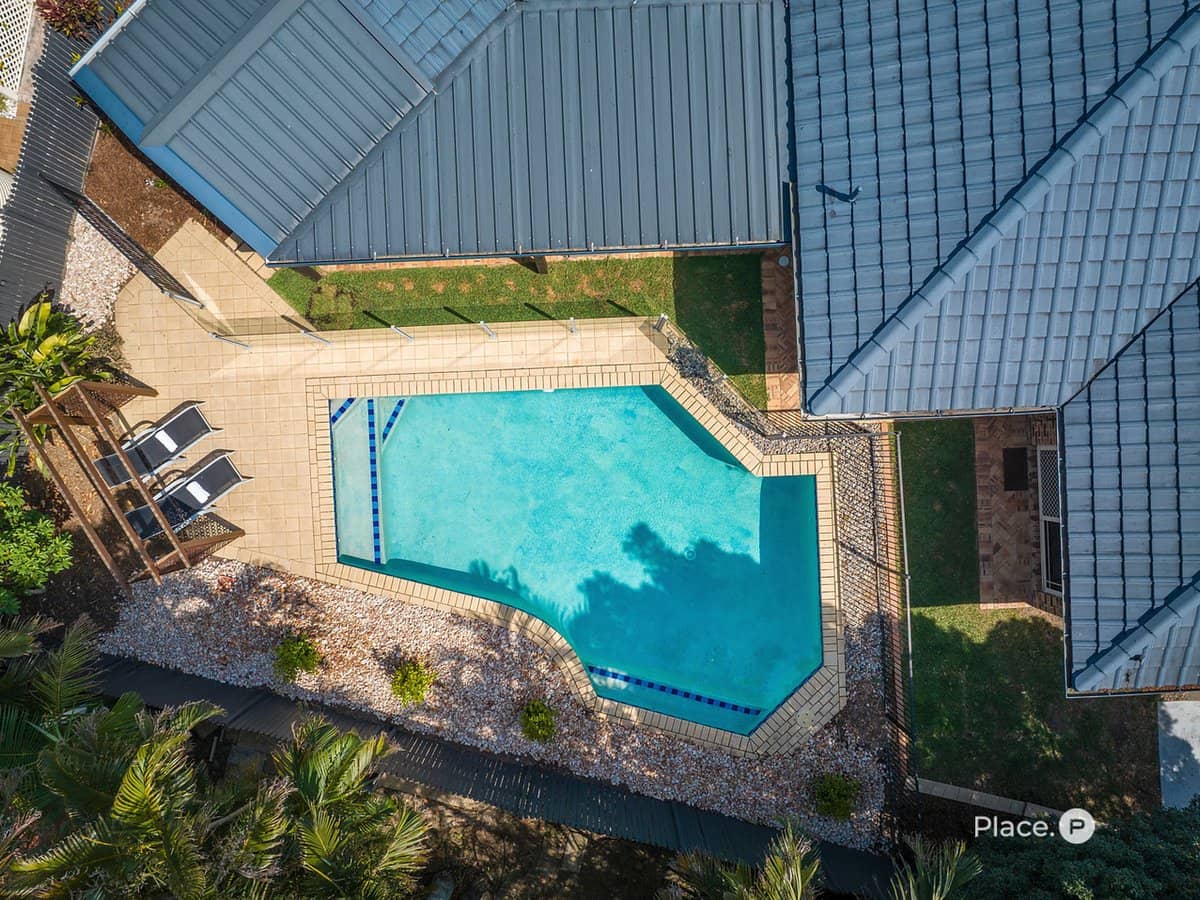 8 Hampshire Close, Carindale - Thumbnail 27