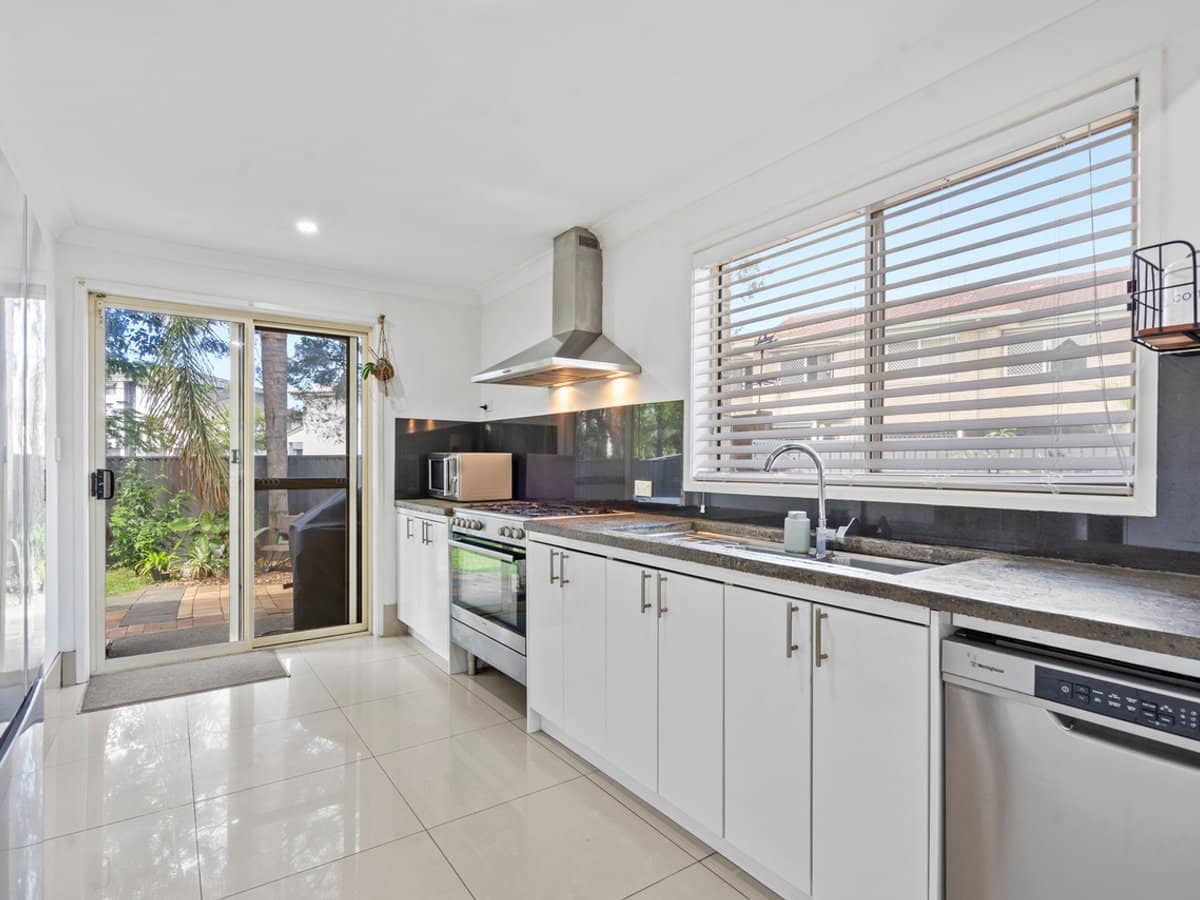 4/27 Fortune Street, COOMERA - Thumbnail 7