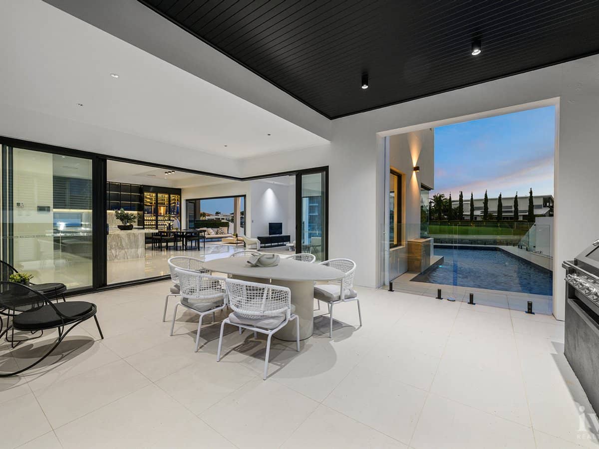 5 Royal Albert Crescent, Sovereign Islands - Thumbnail 8