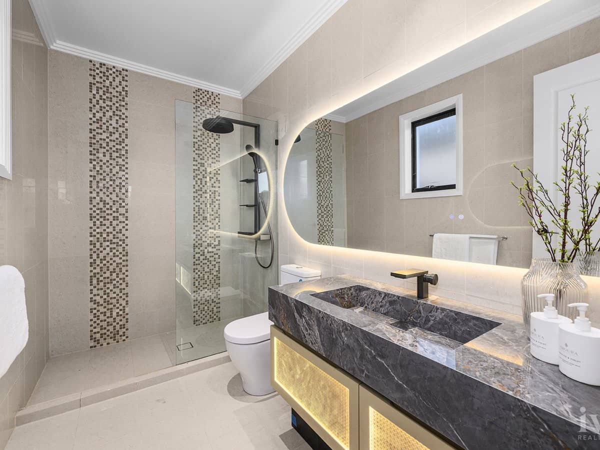 5 Royal Albert Crescent, Sovereign Islands - Thumbnail 15