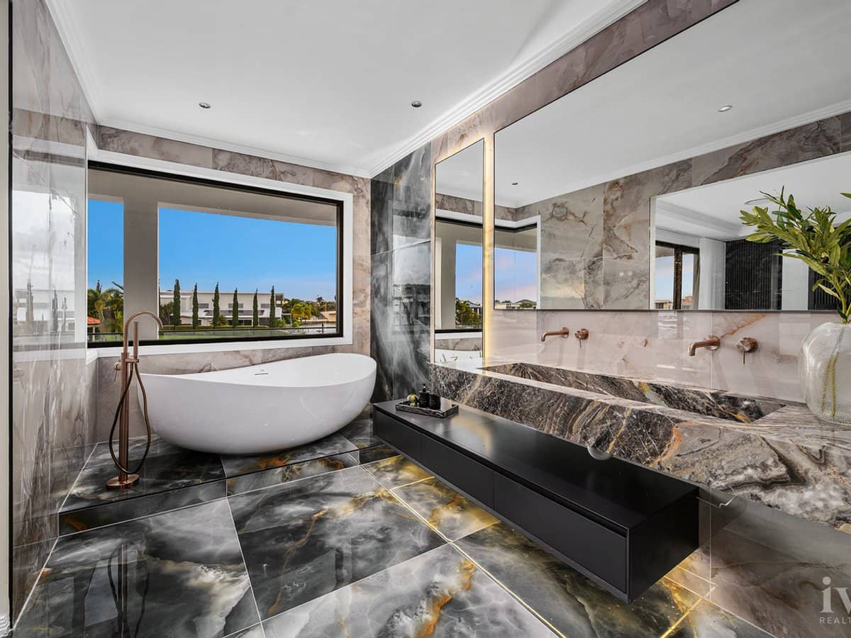 5 Royal Albert Crescent, Sovereign Islands - Thumbnail 17