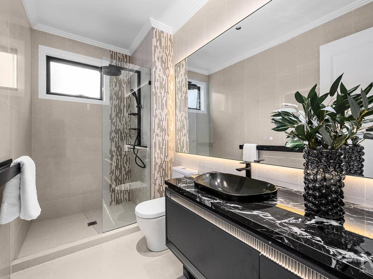 5 Royal Albert Crescent, Sovereign Islands - Thumbnail 19