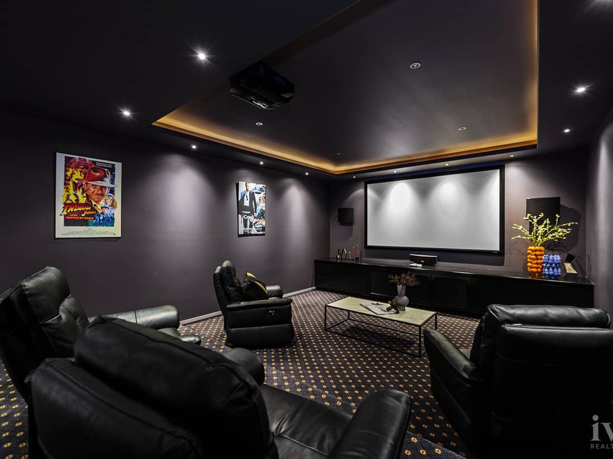 5 Royal Albert Crescent, Sovereign Islands - Thumbnail 26