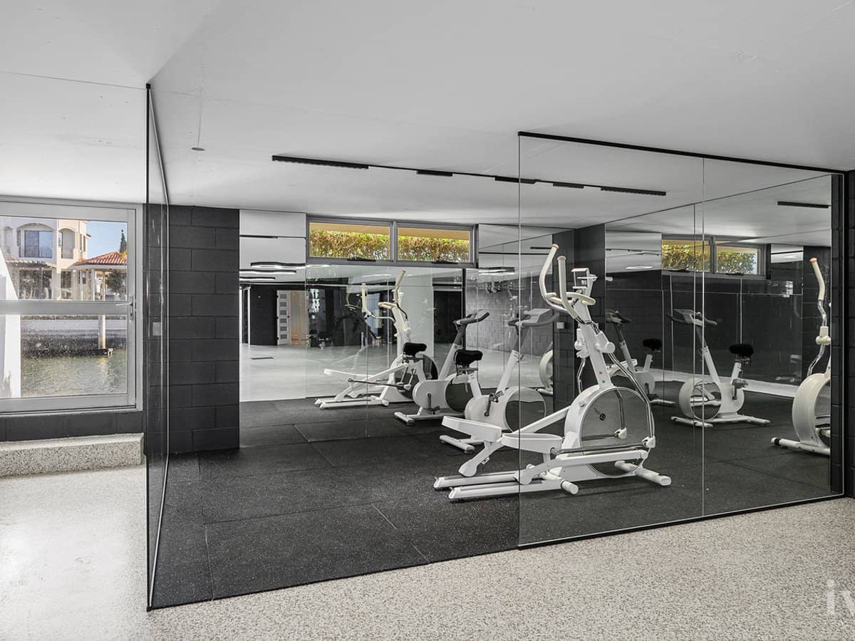 5 Royal Albert Crescent, Sovereign Islands - Thumbnail 27