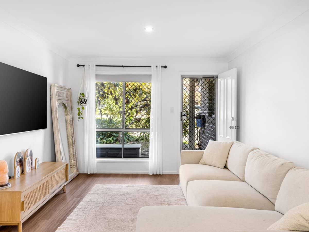 35/30 Carmarthen Circuit, PACIFIC PINES - Thumbnail 3