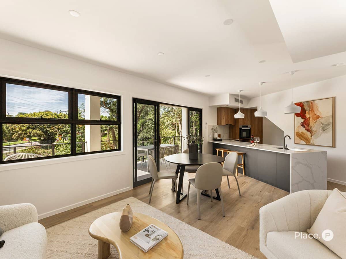 31 Anzac Road, Carina Heights - Thumbnail 1