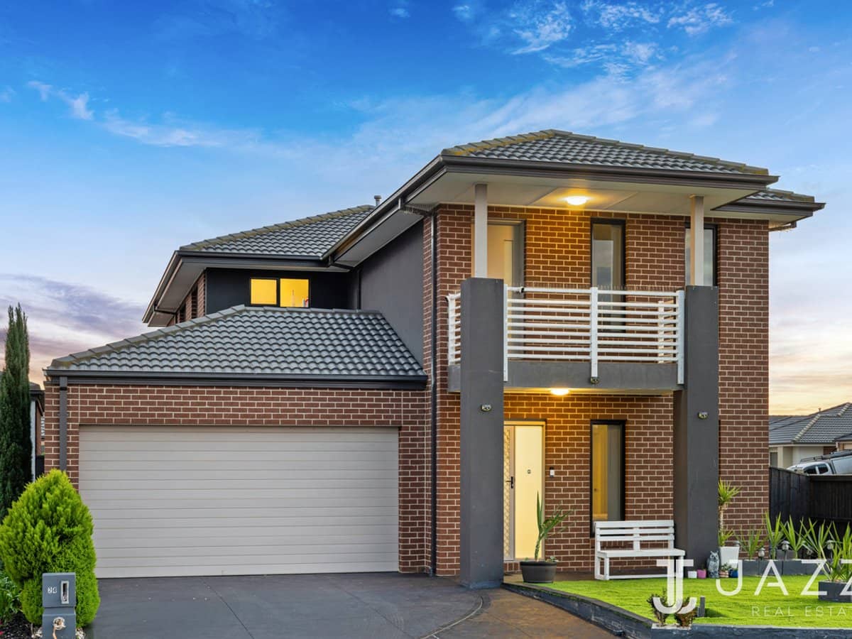 24 Spectacle Crescent, POINT COOK - Thumbnail 3