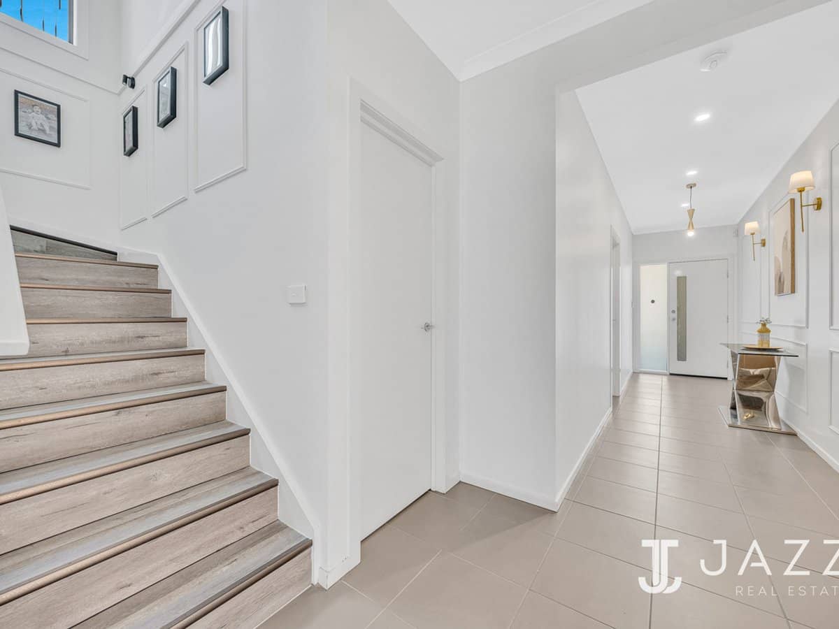 24 Spectacle Crescent, POINT COOK - Thumbnail 13