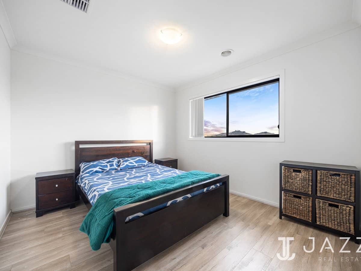 24 Spectacle Crescent, POINT COOK - Thumbnail 18