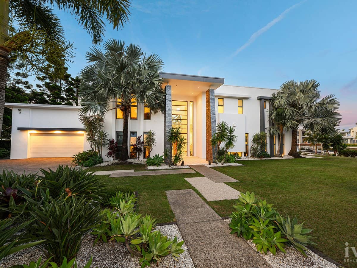 2-4 Royal Albert Crescent, Sovereign Islands - Thumbnail 4