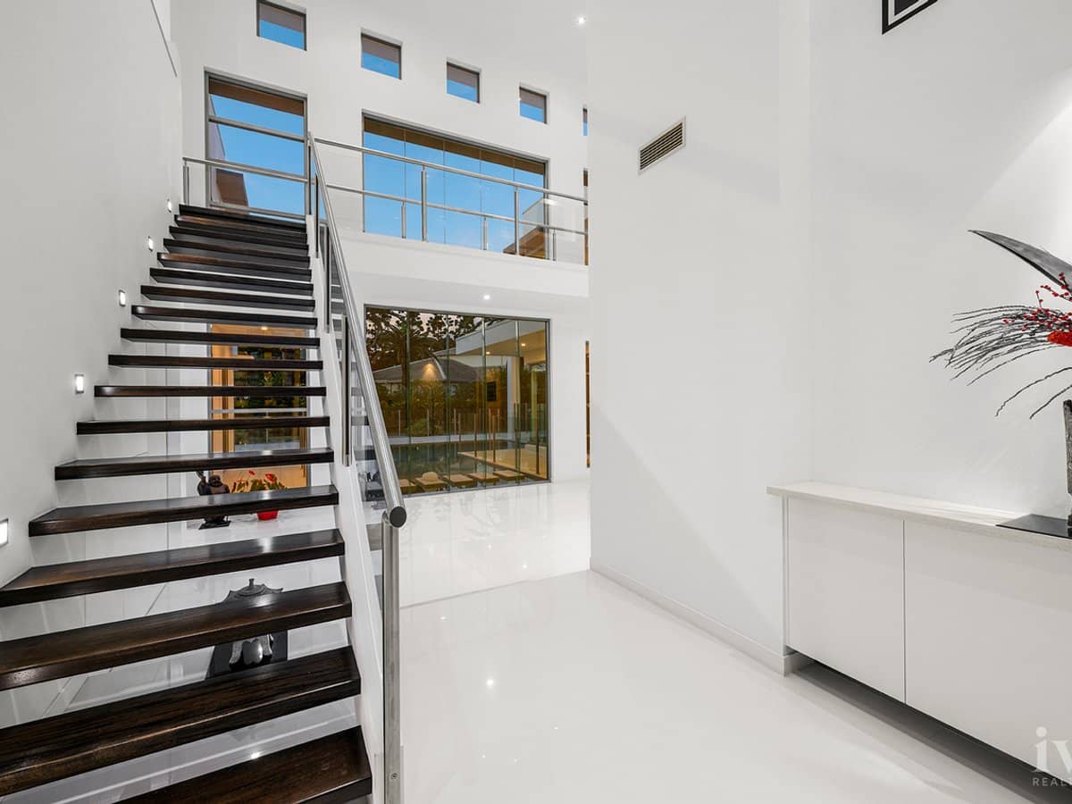 2-4 Royal Albert Crescent, Sovereign Islands - Thumbnail 5