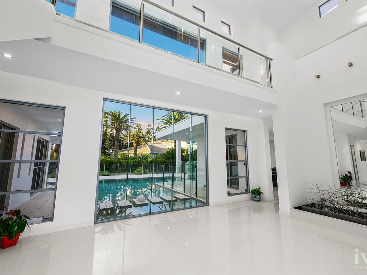 2-4 Royal Albert Crescent, Sovereign Islands - Thumbnail 6