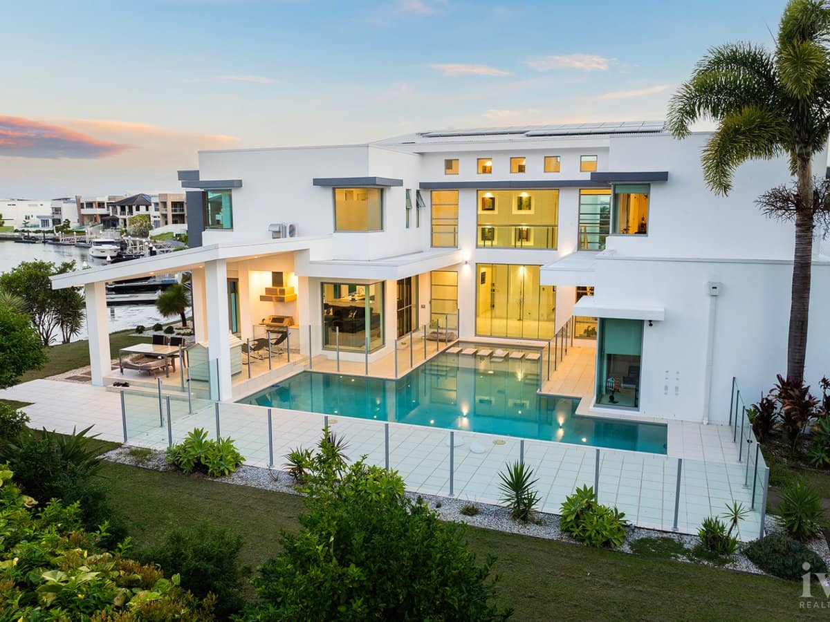 2-4 Royal Albert Crescent, Sovereign Islands - Thumbnail 13